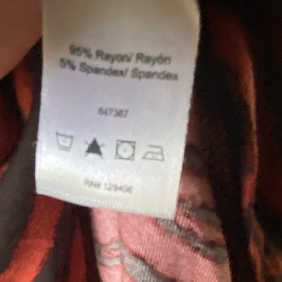 VENUS Tunic, tiger striped top. Medium. With asymmetrical hem. - Picture 6 of 7